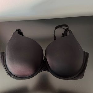 Victoria’s Secret 38DD black underwire bra